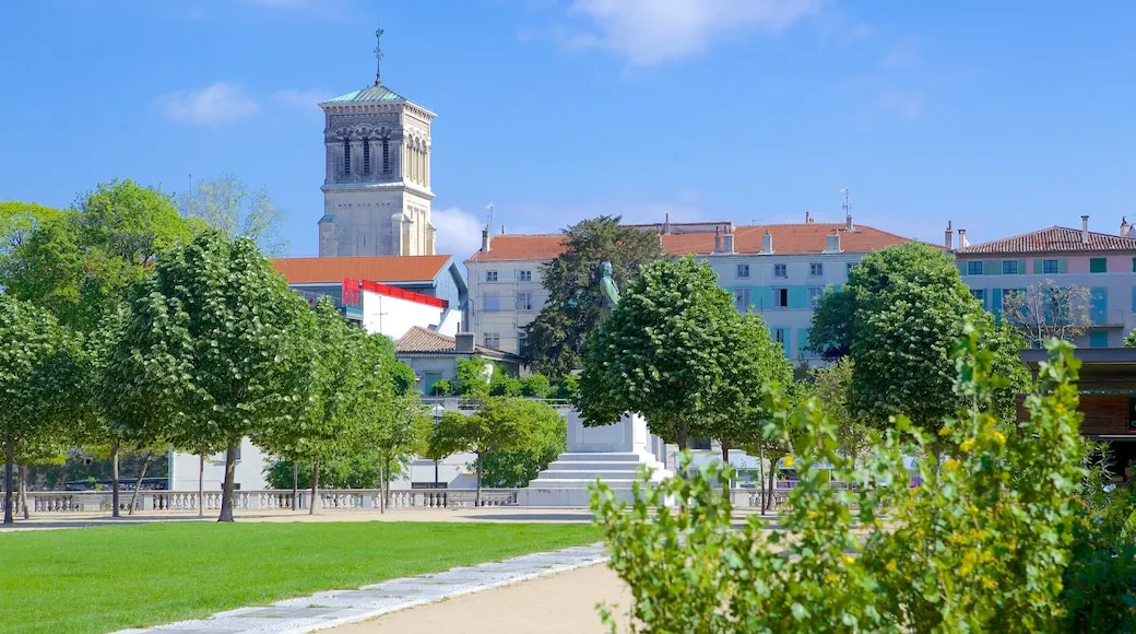 Visiter Valence en Drôme : les étapes incontournables